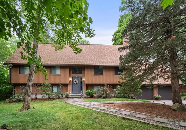 1st image of 34 Parker Rd, Framingham, MA 01702 | MLS# 73551044