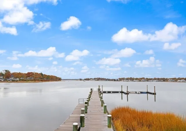 41st image of 10 Oak St, Wareham, MA 02571 | MLS# 73451499