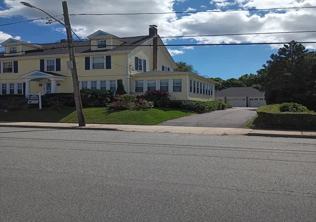 3rd image of 333 Langley St, Fall River, MA 02720 | MLS# 73423599