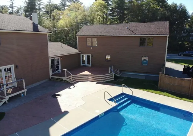 Homes for sale in Northbridge, MA | 923 Main Rd, Northbridge, MA 01588 | MLS# 73544273