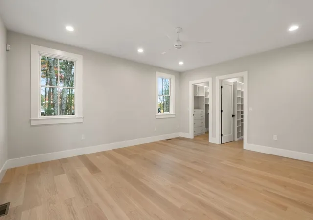 5th image of 29 Country Farm Rd, Framingham, MA 01701