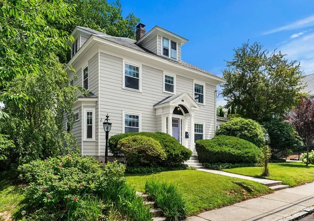 2nd image of 62 Parkview Ave, Lowell, MA 01852 | MLS# 73550157