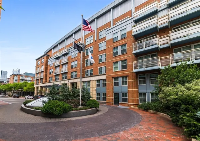 2nd image of Battery Wharf, Boston, MA 02109