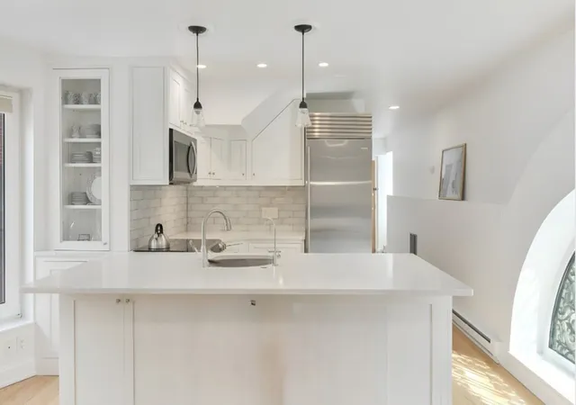 5th image of 492 Beacon #82, Boston, MA 02115 | MLS# 73485479