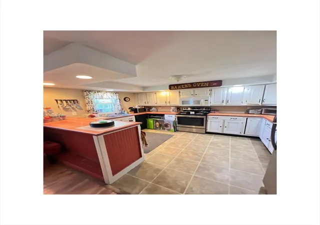 Photo 3 of Single family home for sale at 79 W Lake Rd, Fitzwilliam, NH 03447 | MLS# 73551411 | Listing updated on 2026-08-16