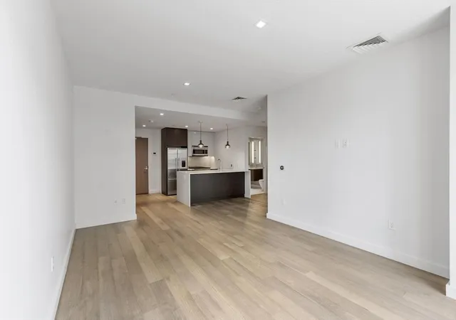 3rd image of 375 Canal St #703P, Somerville, MA 02145 | MLS# 73553032