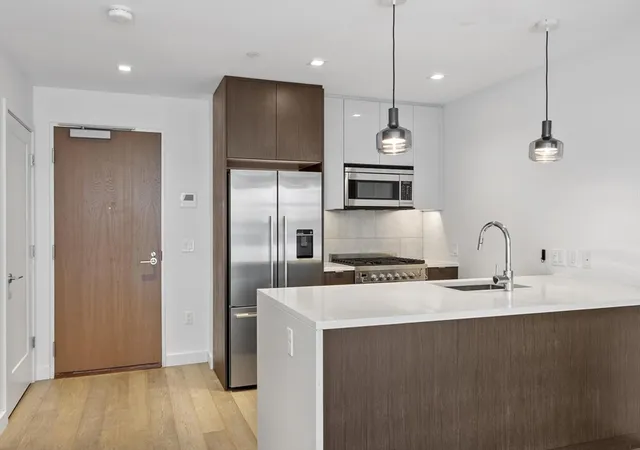 5th image of 375 Canal St #703P, Somerville, MA 02145 | MLS# 73553032