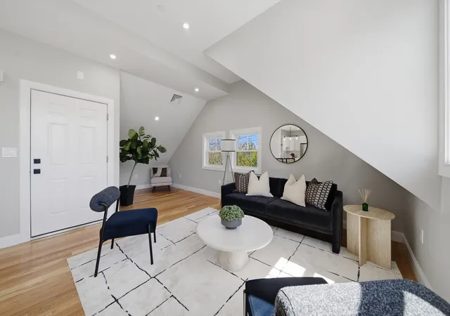 4th image of 174 Walnut Street #3, Somerville, MA 02145 | MLS# 73530915