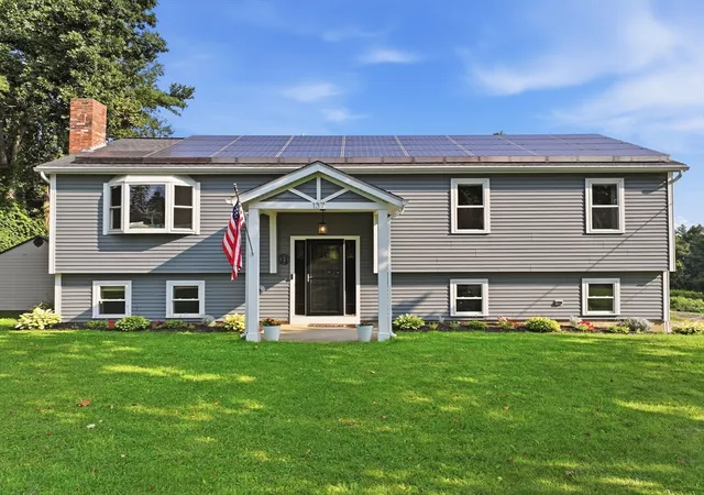 1st image of 137 Ward St, North Brookfield, MA 01535 | MLS# 73564976
