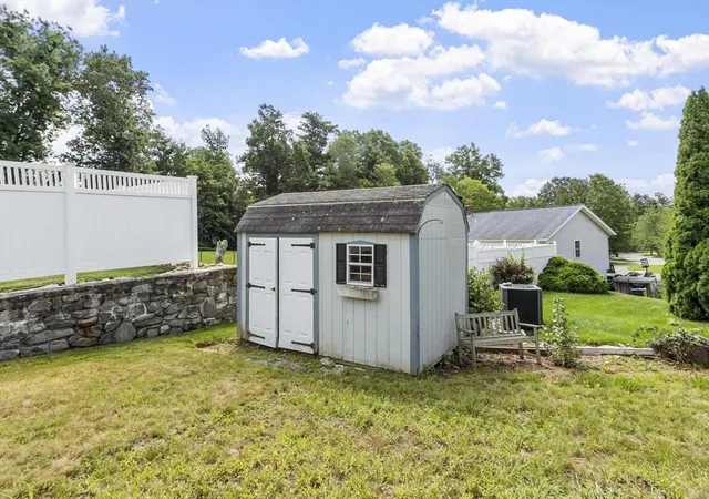 31st image of 42 Pierce Farm Rd, Fitchburg, MA 01420 | MLS# 73559174