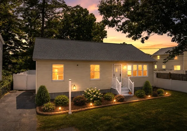 1st image of 15 Herbert Av, Springfield, MA 01119 | MLS# 73552979