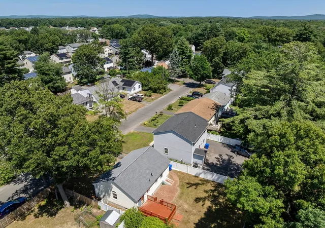 2nd image of 15 Herbert Av, Springfield, MA 01119 | MLS# 73552979