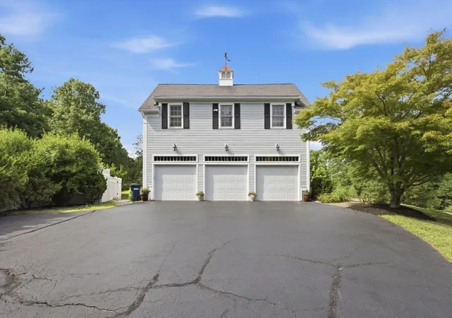 Photo 4 of Sale Pending at 3 Croswell Cor, North Reading, MA 01864 | MLS# 73562849 | Listing updated on 2026-08-19
