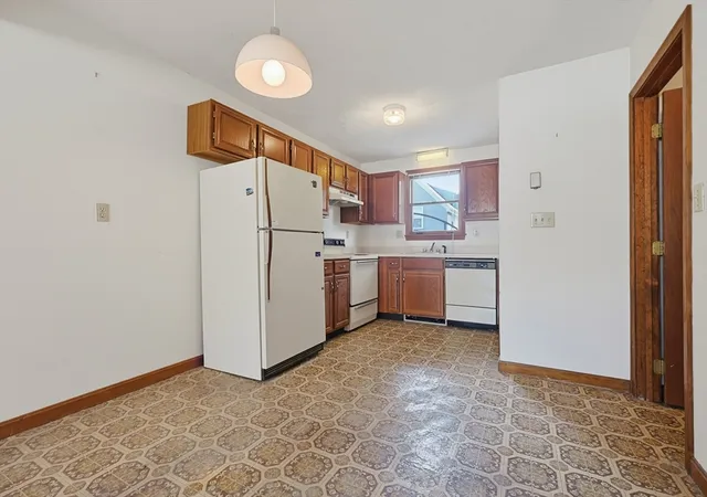 5th image of 10 Cutler St, Somerville, MA 01604