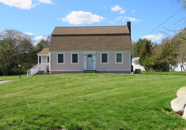 Homes for sale in East Bridgewater, MA | 1278 Central St, East Bridgewater, MA 02333 | MLS# 73514468