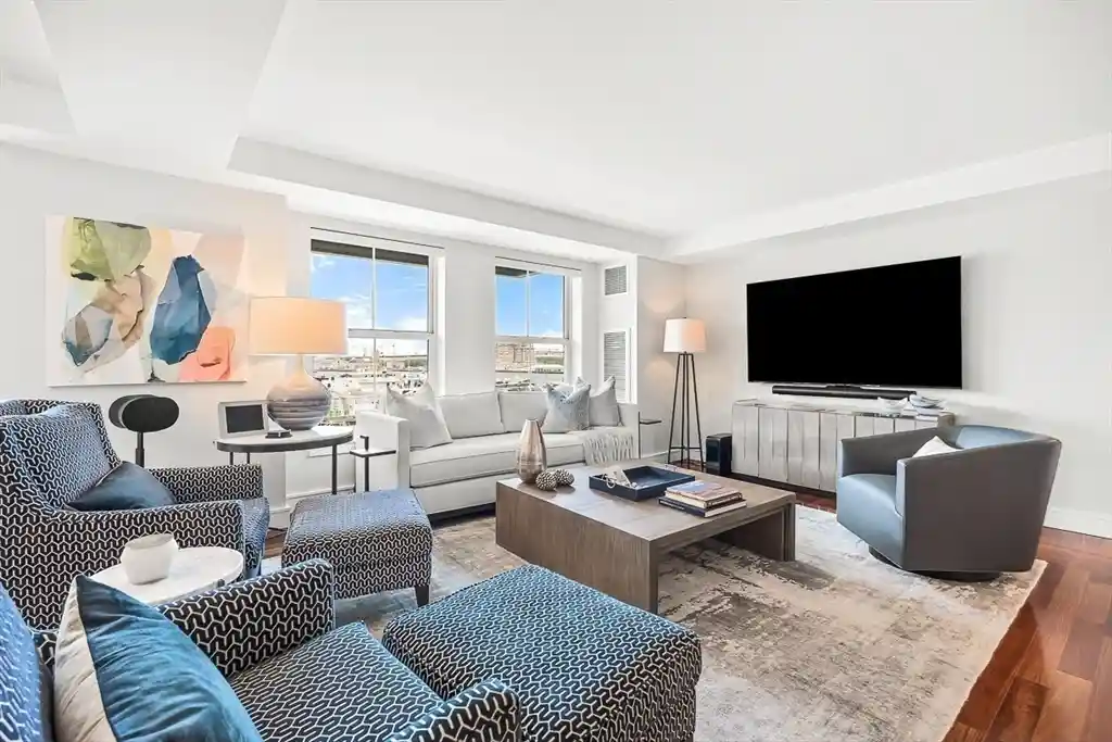 Listing Photo 2 - Condo for sale in Battery Wharf located at 3 Battery Wharf, Boston, MA 02109 - Unit #3303