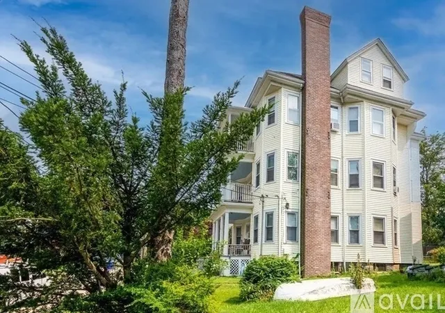 Homes for sale in Boston, MA | 33 Oak St, Boston, MA 02136 | Houzeo