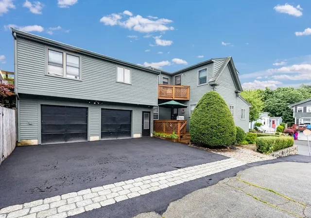 Homes for sale in Marblehead, MA | 24 Pond Street #1, Marblehead, MA 01945 | MLS# 73547381