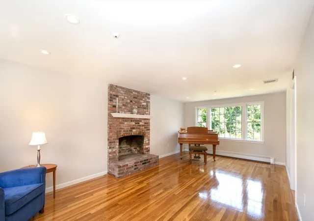 Photo 4 of Sale Pending at 39 Ledgewood Dr, Cohasset, MA 02025 | MLS# 73566182 | Listing updated on 2026-09-05