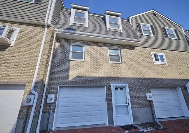 1st image of 9 Circuit Ln #9, Watertown, MA 02472 | MLS# 73566158