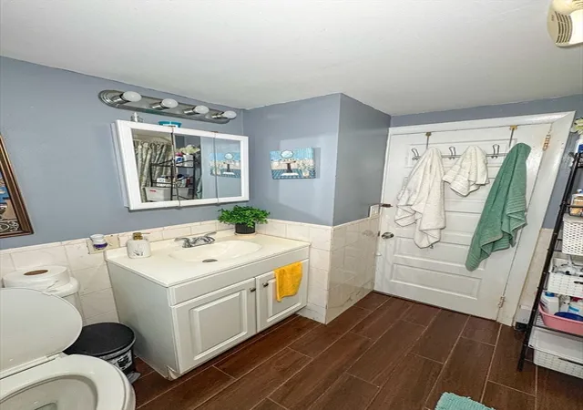 2nd image of 10 State St, Taunton, MA 02780