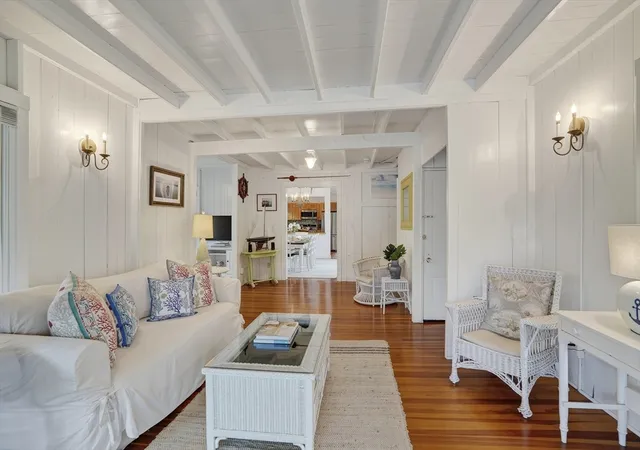 2nd image of 59 Tuckernuck Ave, Oak Bluffs, MA 02557 | MLS# 73553801