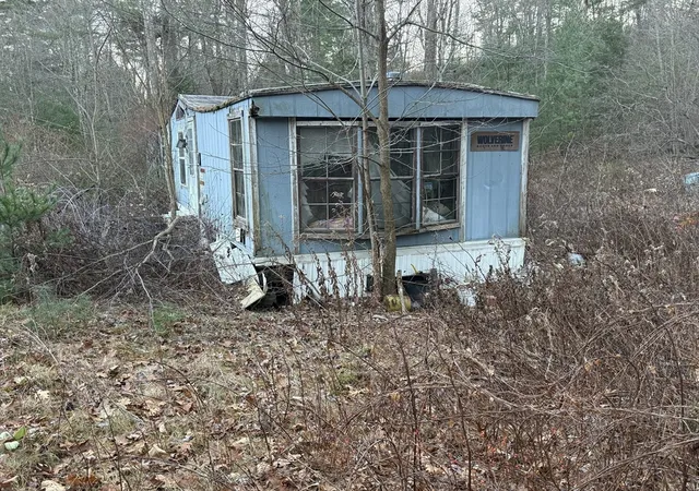 3rd image of 128 Holland Rd, Brimfield, MA 01010 | MLS# 73510850