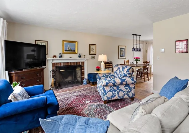 Photo 2 of Sale Pending at 7 Bonnie Briar Rd, Osterville, MA 02655 | MLS# 73531923 | Listing updated on 2026-07-29