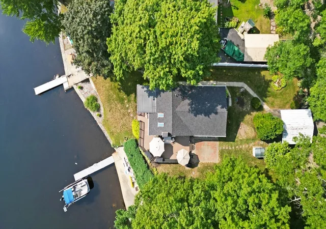 2nd image of 15 Hilltop Acres Dr, Lakeville, MA 02347 | MLS# 73563090