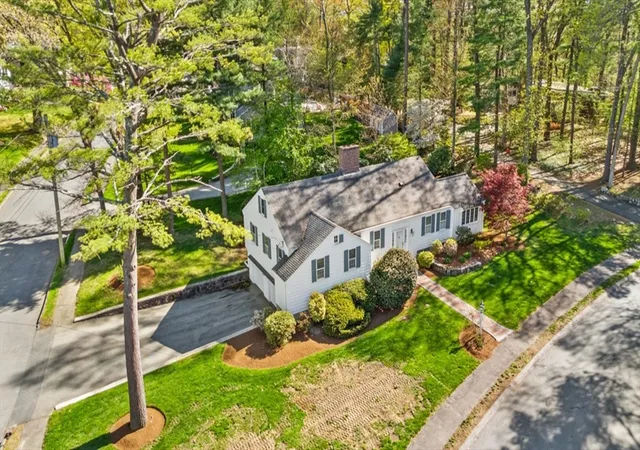 Homes for sale in Lynnfield, MA | 1 Westway, Lynnfield, MA 01940 | MLS# 73516241