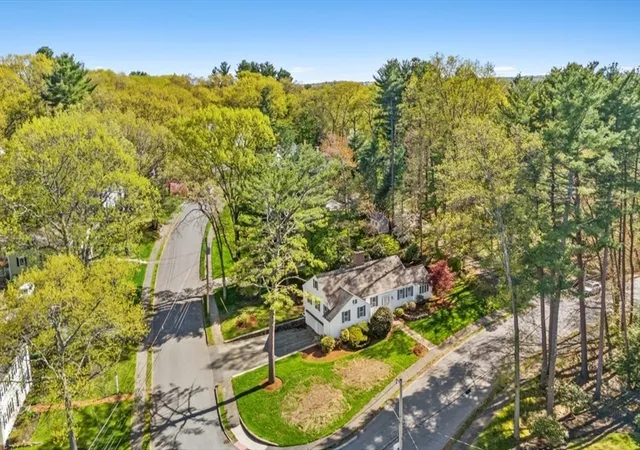Homes for sale in Lynnfield, MA | 1 Westway, Lynnfield, MA 01940 | MLS# 73516241