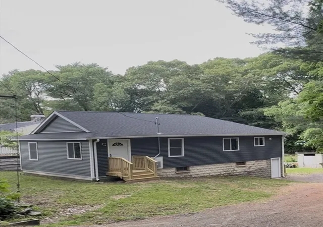 1st image of 8 Robertson Dr, Shrewsbury, MA 01545 | MLS# 73555665