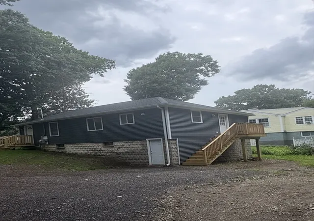 2nd image of 8 Robertson Dr, Shrewsbury, MA 01545 | MLS# 73555665