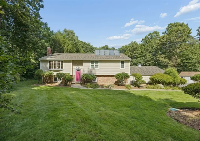 Photo 1 of Sale Pending at 10 Bethany Dr, Rutland, MA 01543 | MLS# 73566539 | Listing updated on 2026-09-08