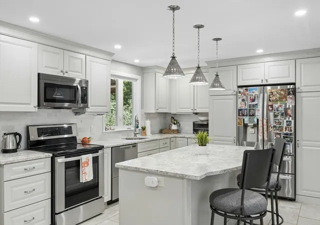 Photo 3 of Sale Pending at 10 Bethany Dr, Rutland, MA 01543 | MLS# 73566539 | Listing updated on 2026-09-08