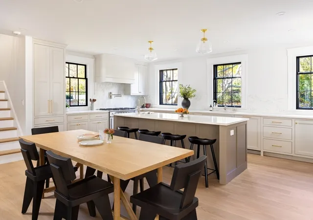 Homes for sale in Cambridge, MA | 172 Brattle Street, Cambridge, MA 02138 | MLS# 73342079