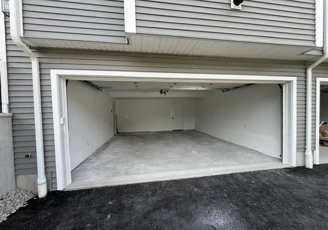 29th image of 191a Oxford Ave #1, Dudley, MA 01571 | MLS# 73551697