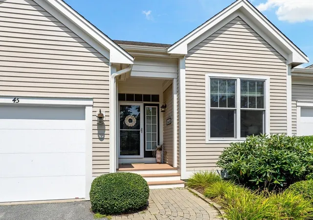 2nd image of 45 Grey Hawk Dr #578, Mashpee, MA 02649 | MLS# 73564835