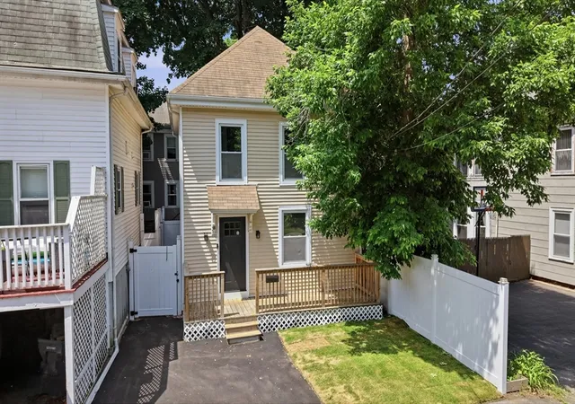 1st image of 38 S Lincoln, Haverhill, MA 01835 | MLS# 73534457
