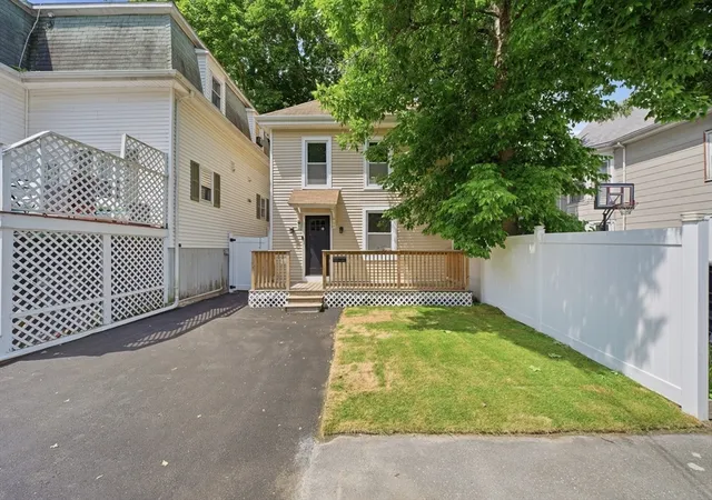 Photo 3 of Single family home for sale at 38 S Lincoln, Haverhill, MA 01835 | MLS# 73534457 | Listing updated on 2026-08-09