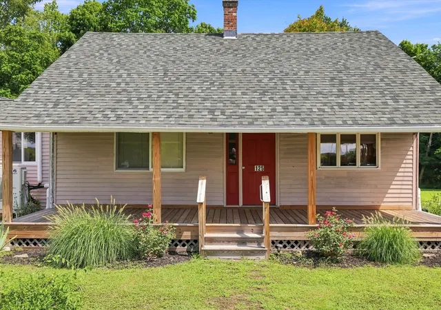 Photo 3 of Single family home for sale at 125 South St, Granby, MA 01033 | MLS# 73564464 | Listing updated on 2026-10-02