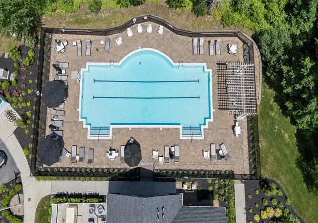2nd image of 11 Hummingbird Wy, Methuen, MA 01844