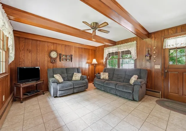 Homes for sale in Wilbraham, MA | 17 Raymond Dr, Wilbraham, MA 01095 | MLS# 73539102