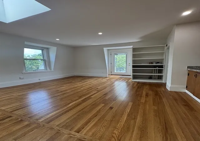 5th image of 80 Chestnut St, Cambridge, MA 01550