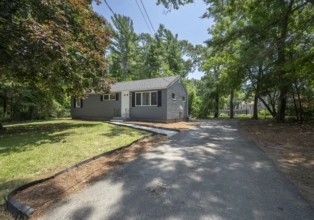 1st image of 1 Arlington Rd, Wareham, MA 02571 | MLS# 73554304