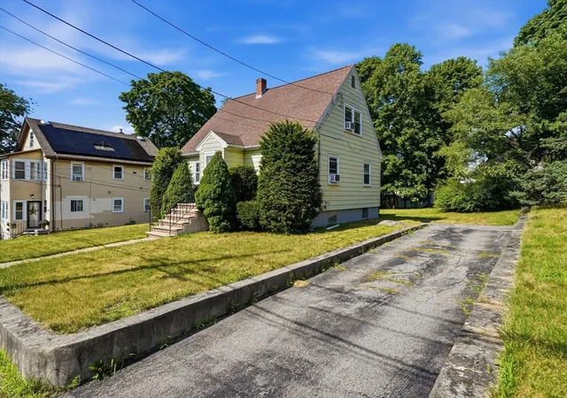 27th image of 18 Tyler St, Hyde Park, MA 02136 | MLS# 73558788