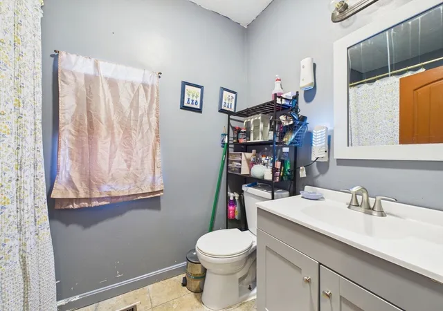 4th image of 5 Tallman Ln, New Bedford, MA 02740 | MLS# 73505828