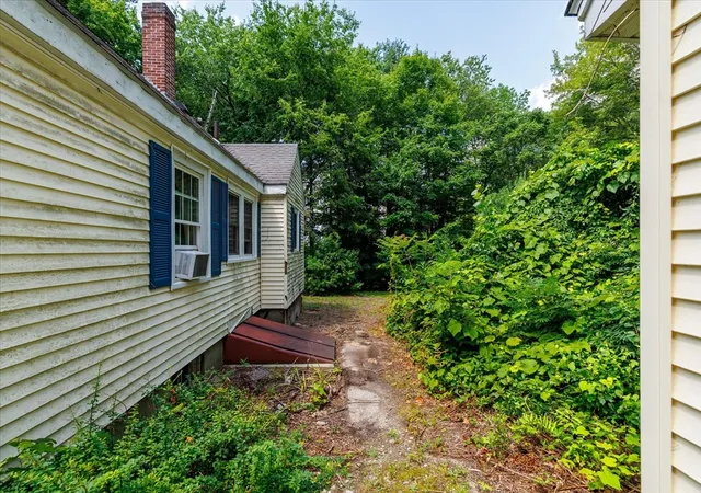 5th image of 482 Cooper Rd, Northbridge, MA 01534 | MLS# 73557308