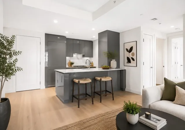 Photo 5 of Sale Pending at 135 Seaport Blvd #1509, Boston, MA 02210 | MLS# 73569452 | Listing updated on 2026-08-29