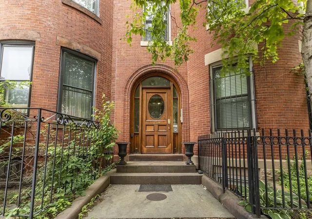 2nd image of 159Th St Botolph, Boston, MA 02115